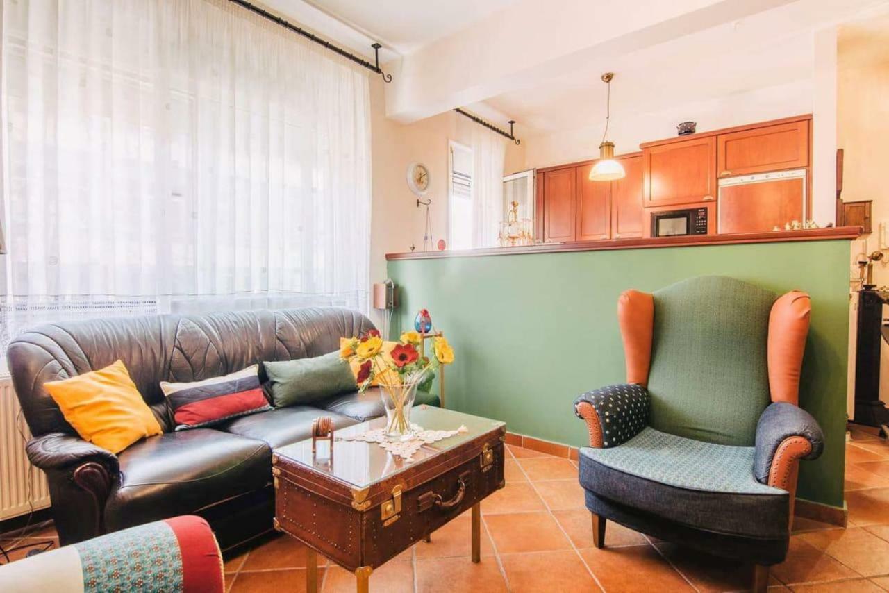 Gallery Home,Downtown, Ioannina. 외부 사진